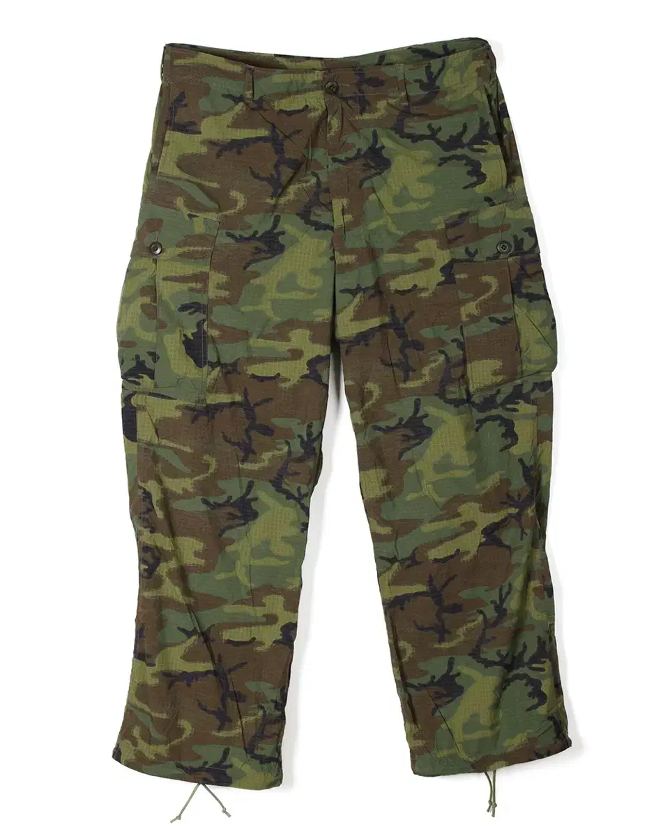 BEAMS plus x komatsu camo pants